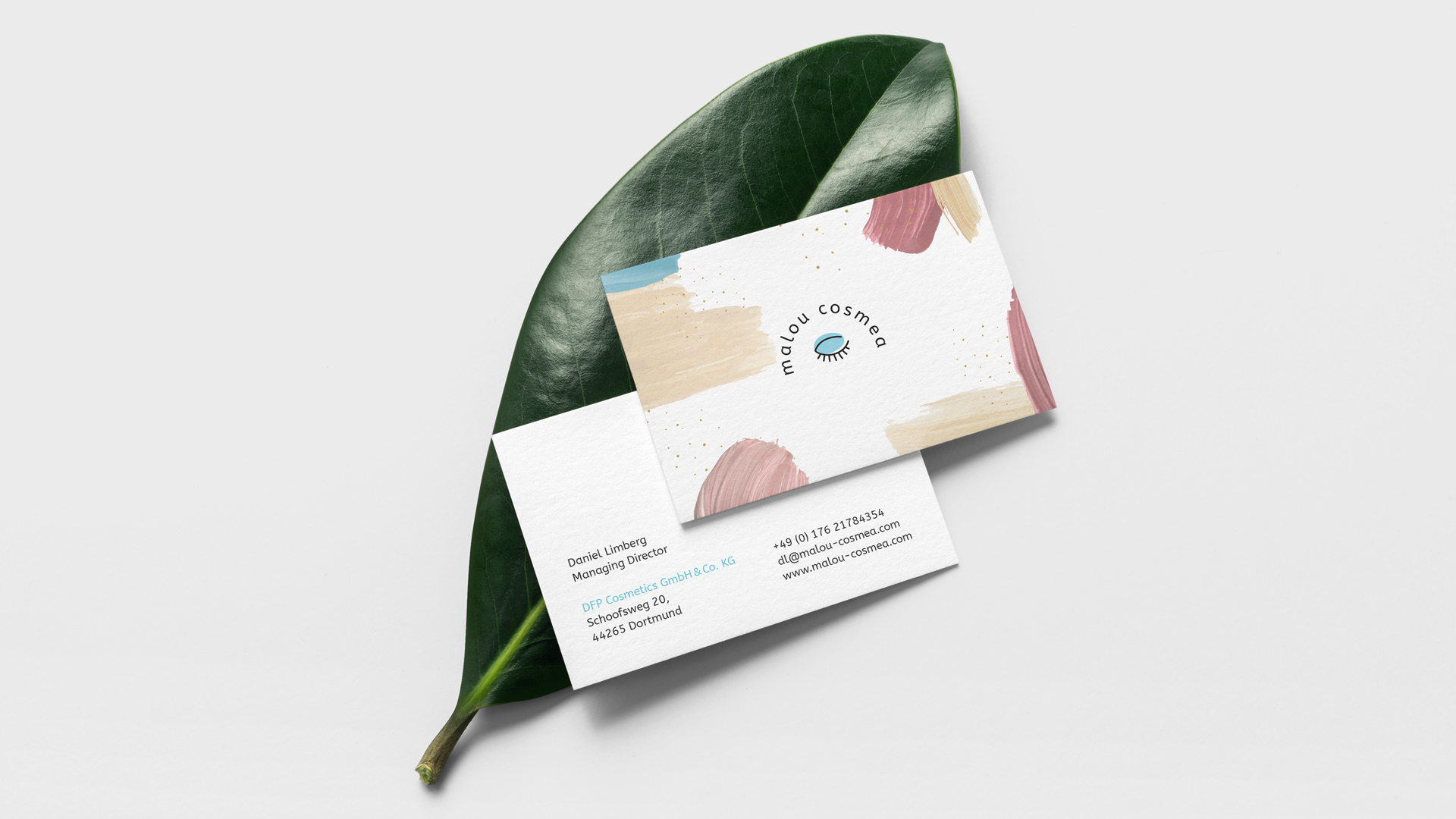 Malou Cosmea Vist Card